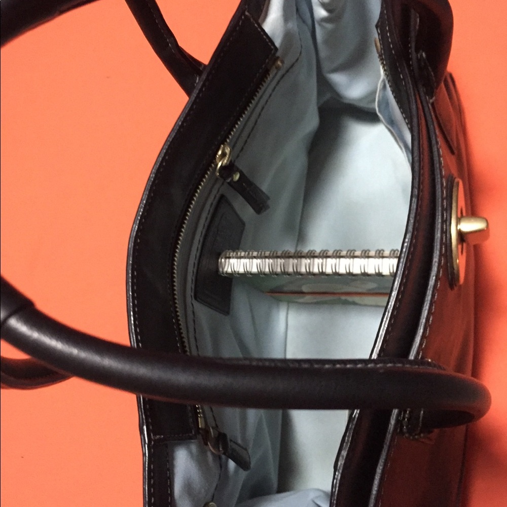Coach purse - Picture 5 of 6